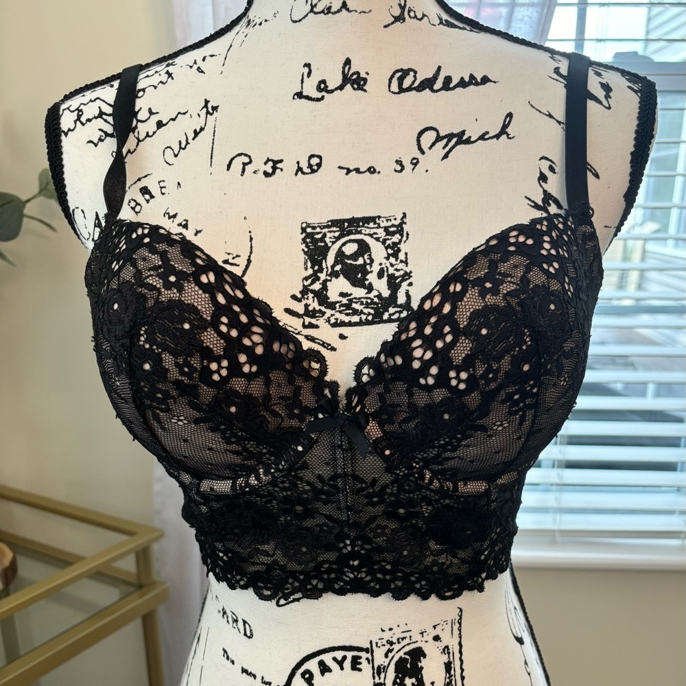 Women’s Victoria Secret Bra - New